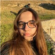 Titulada en Bachiller y grado superior en administración y finanzas. Actualmente cursando un grado superior en comercio internacional.